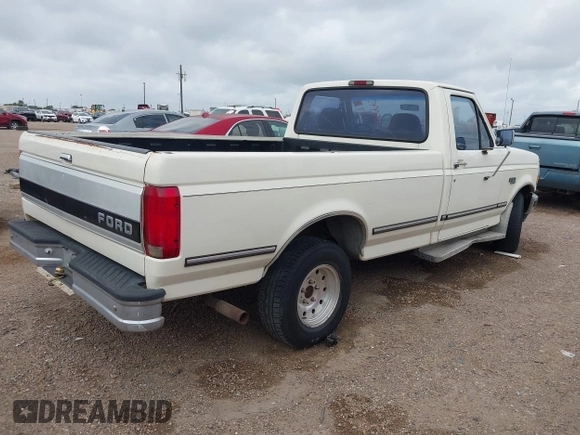 1995 Ford F-150 z VIN 1FTEF15Y7SLB47443, wystawiony jako IAAI lot #42161995 z przebiegiem 267 909 mil mil oraz . Historia ofert i sprzedaży dostępna na DreamBid. Obrazek 4.