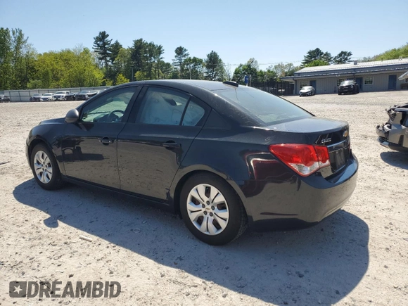 2015 Chevrolet Cruze LS z VIN 1G1PA5SG0F7284872, wystawiony jako Copart lot #56679175 z przebiegiem 94 441 mil mil oraz Czysty tytuł • Clean title. Historia ofert i sprzedaży dostępna na DreamBid. Obrazek 2.
