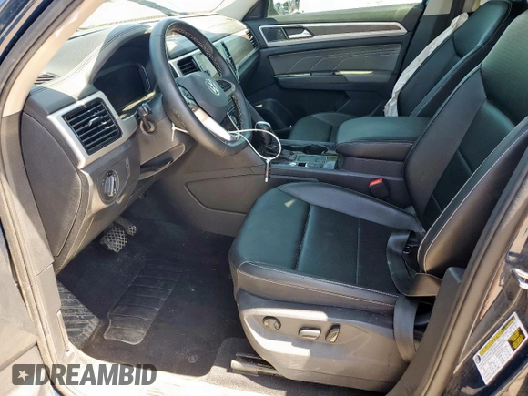 2022 Volkswagen Atlas SE z VIN 1V2WR2CAXNC550455, wystawiony jako Copart lot #52501705 z przebiegiem 71 416 mil mil oraz Czysty tytuł • Clean title. Historia ofert i sprzedaży dostępna na DreamBid. Obrazek 7.