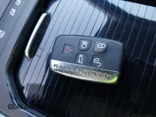 2019 Land Rover Range Rover Evoque SE with VIN SALVP2RX0KH345765, listed as a IAAI auction lot 41012628 with 54,925 mi miles. Bid and sale history available at carsss.com. Image 11.