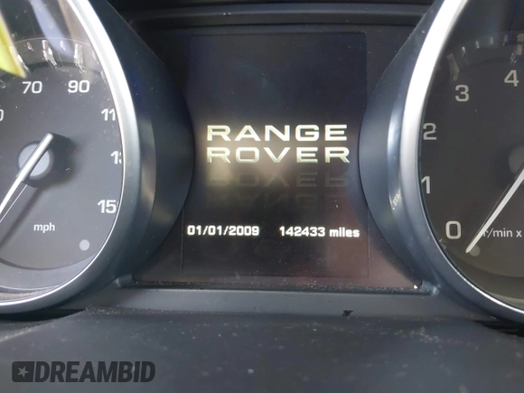 2012 Land Rover Range Rover Evoque Prestige Premium with VIN SALVV2BG5CH637557, listed as a IAAI auction lot 42708568 with 142,433 mi miles and . Bid and sale history available at DreamBid. Image 7.