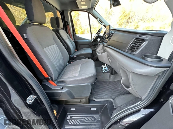2020 Ford Transit with VIN 1FDBR5Z86LKA66304, listed as a Copart auction lot 78099324 with 227,809 mi miles and Clean Title. Bid and sale history available at DreamBid. Image 5.