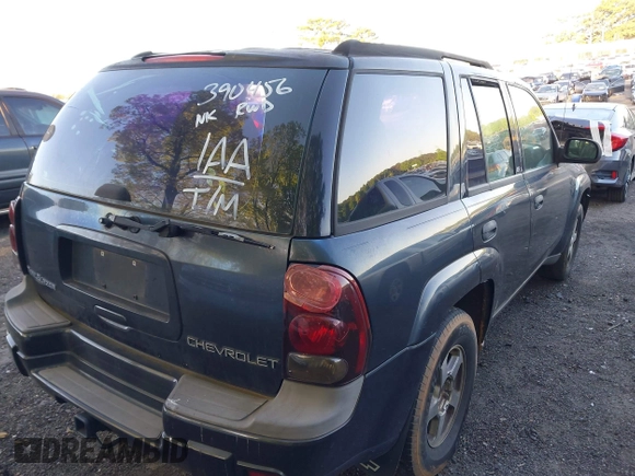 2003 Chevrolet TrailBlazer LS with VIN 1GNDS13S832390456, listed as a IAAI auction lot 42039824 with 1 mi miles. Bid and sale history available at carsss.com. Image 4.