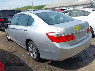 2013 Honda Accord LX z VIN 1HGCR2F33DA189471, wystawiony jako IAAI lot #42107117 z przebiegiem 218 910 mil mil oraz . Historia ofert i sprzedaży dostępna na DreamBid. Obrazek 3.