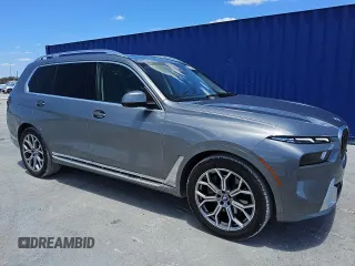 2024 BMW X7 xDrive40i z VIN 5UX23EM07R9V10389, wystawiony jako Copart lot #56431285 z przebiegiem 33 174 mil mil oraz Tytuł czysty. Historia ofert i sprzedaży dostępna na DreamBid. Obrazek 4.