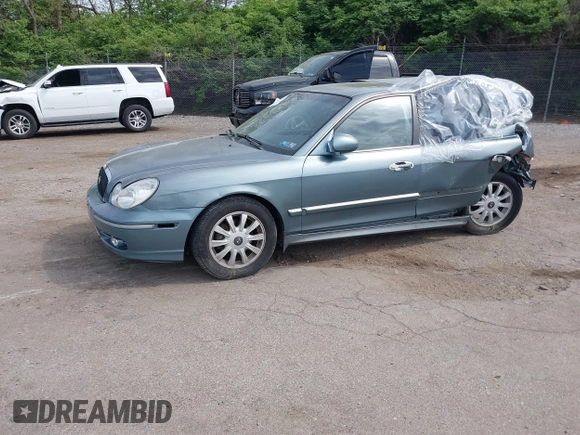2004 Hyundai Sonata GLS with VIN KMHWF35H84A088123, listed as a IAAI auction lot 42128900 with 135,466 mi miles. Bid and sale history available at carsss.com. Image 2.