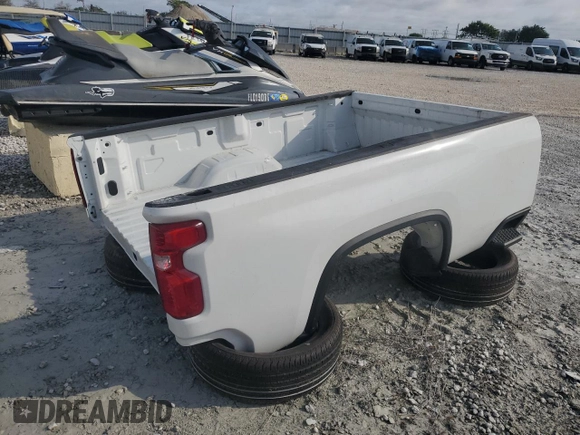 2023 Chevrolet Silverado 1500 with VIN 57293353, listed as a Copart auction lot 44778425 with Not Provided miles and Clean Title. Bid and sale history available at DreamBid. Image 3.