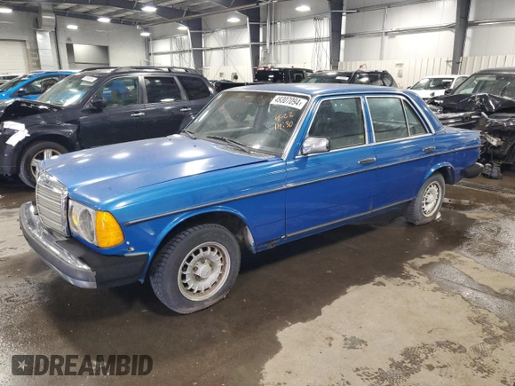 1983 Mercedes-Benz 300 D с VIN WDBAB33A6DB034893, выставлен на аукционе Copart как лот 49307094 с пробегом 111 561 миль миль и На запчасти • Non repairable. История ставок и продаж доступна на DreamBid. Изображение 1.
