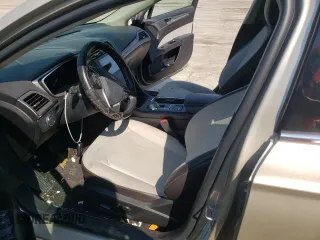 2019 Ford Fusion SE with VIN 3FA6P0HD3KR172819, listed as a Copart auction lot 66011524 with 57,895 mi miles and Salvage Title. Bid and sale history available at carsss.com. Image 7.