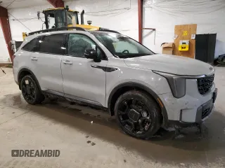 2025 Kia Sorento X-Line SX Prestige z VIN 5XYRKDJF7SG317606, wystawiony jako Copart lot #42024195 z przebiegiem 2566 mil mil oraz Szkoda całkowita • Salvage title. Historia ofert i sprzedaży dostępna na DreamBid. Obrazek 4.