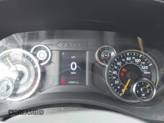 2021 Ram 2500 Big Horn z VIN 3C6UR5DL7MG542617, wystawiony jako IAAI lot #41614844 z przebiegiem 66 869 mil mil oraz . Historia ofert i sprzedaży dostępna na DreamBid. Obrazek 7.