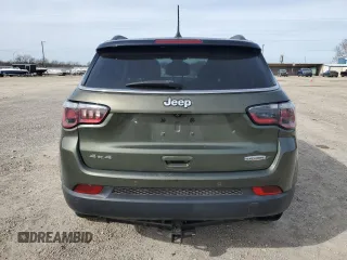 2018 Jeep Compass Altitude with VIN 3C4NJDBBXJT177703, listed as a Copart auction lot 88460305 with 107,983 mi miles and Salvage Title. Bid and sale history available at carsss.com. Image 6.