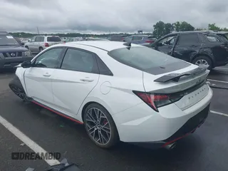 2022 Hyundai Elantra z VIN KMHLW4AK3NU005675, wystawiony jako IAAI lot #39829654 z przebiegiem 26 630 mil mil oraz . Historia ofert i sprzedaży dostępna na DreamBid. Obrazek 3.