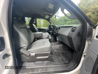 2016 Ford F-350 with VIN 1FD8X3B67GEC46263, listed as a Copart auction lot 47267935 with 241,492 mi miles and Clean title. Bid and sale history available at DreamBid. Image 5.