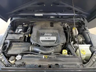 2018 Jeep Wrangler JK Unlimited Sport S with VIN 1C4HJWDG0JL801098, listed as a Copart auction lot 48181455 with 102,105 mi miles and Clean Title. Bid and sale history available at carsss.com. Image 11.