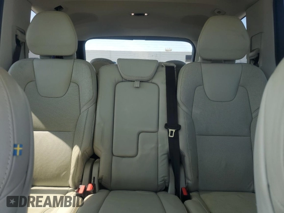 2016 Volvo XC90 T6 Inscription with VIN YV4A22PL0G1074532, listed as a Copart auction lot 63325505 with 86,581 mi miles and Salvage title. Bid and sale history available at DreamBid. Image 10.