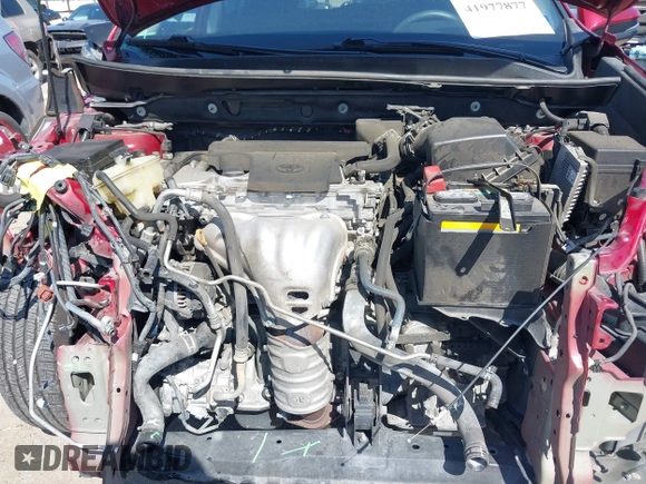 2018 Toyota RAV4 XLE with VIN 2T3WFREV8JW425464, listed as a IAAI auction lot 41977877 with 142,265 mi miles and . Bid and sale history available at carsss.com. Image 10.