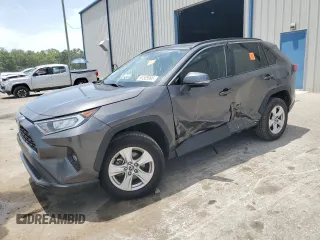 2020 Toyota RAV4 XLE with VIN 2T3W1RFV3LW063897, listed as a Copart auction lot 60565995 with 47,229 mi miles and Salvage title. Bid and sale history available at DreamBid. Image 1.