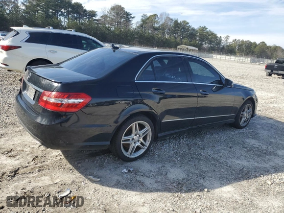 2011 Mercedes-Benz E 550 Luxury with VIN WDDHF7CB6BA416810, listed as a Copart auction lot 44770485 with 176,055 mi miles and Salvage Title. Bid and sale history available at DreamBid. Image 3.