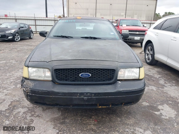 2011 Ford Crown Victoria with VIN 2FABP7AV4BX166216, listed as a IAAI auction lot 41268754 with 205,308 mi miles. Bid and sale history available at carsss.com. Image 12.