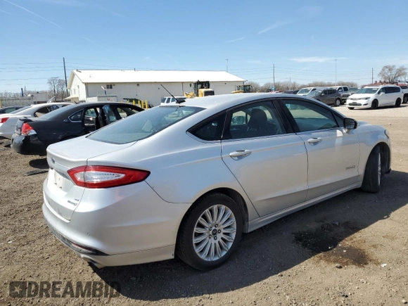 2016 Ford Fusion SE Hybrid with VIN 3FA6P0LU4GR352115, listed as a Copart auction lot 50616775 with 86,579 mi miles and Salvage title. Bid and sale history available at DreamBid. Image 3.