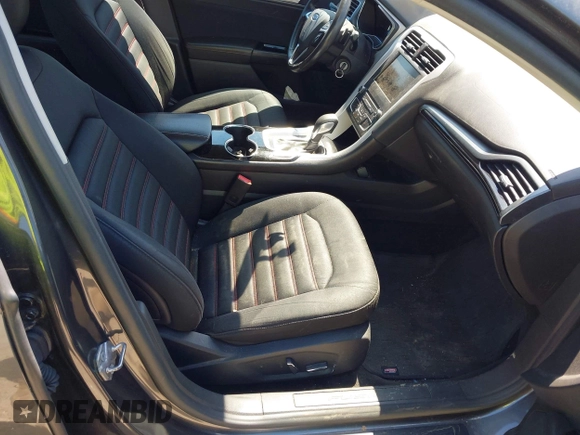 2016 Ford Fusion SE with VIN 3FA6P0T91GR263632, listed as a IAAI auction lot 42622712 with 184,000 mi miles and . Bid and sale history available at DreamBid. Image 5.