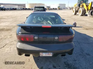 2001 Pontiac Firebird Formula with VIN 2G2FV22GX12107045, listed as a Copart auction lot 88646235 with 165,488 mi miles and Salvage Title. Bid and sale history available at carsss.com. Image 6.