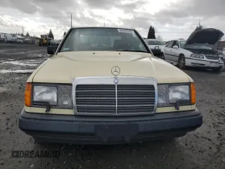 1987 Mercedes-Benz 300 E z VIN WDBEA30D5HA407789, wystawiony jako Copart lot #46482625 z przebiegiem 123 275 mil mil oraz Czysty tytuł • Clean title. Historia ofert i sprzedaży dostępna na DreamBid. Obrazek 5.