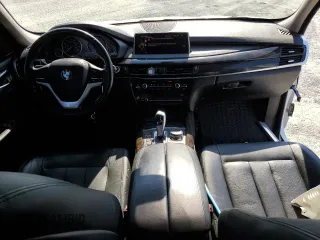 2016 BMW X5 xDrive35i z VIN 5UXKR0C54G0S84716, wystawiony jako Copart lot #49159775 z przebiegiem 128 408 mil mil oraz Szkoda całkowita • Salvage title. Historia ofert i sprzedaży dostępna na DreamBid. Obrazek 8.