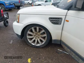 2008 Land Rover Range Rover Sport SC with VIN SALSH23418A150404, listed as a IAAI auction lot 42642914 with 190,007 mi miles and . Bid and sale history available at DreamBid. Image 17.