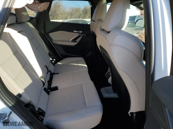 2025 BMW X1 xDrive28i with VIN WBX73EF05S5043722, listed as a Copart auction lot 83622514 with 2,423 mi miles and Salvage Title. Bid and sale history available at carsss.com. Image 11.