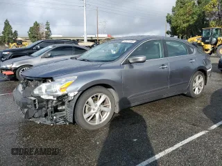 2015 Nissan Altima SV with VIN 1N4AL3AP1FC572121, listed as a Copart auction lot 44577135 with 95,607 mi miles and Salvage Title. Bid and sale history available at carsss.com. Image 1.