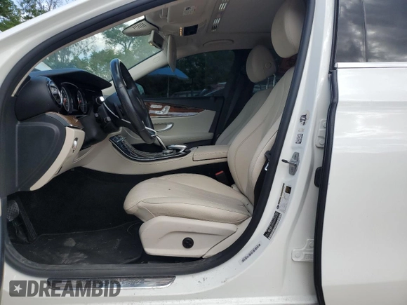 2017 Mercedes-Benz E 300 Luxury with VIN WDDZF4JB8HA150141, listed as a Copart auction lot 52560295 with 81,014 mi miles and Salvage Title. Bid and sale history available at DreamBid. Image 7.