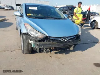 2011 Hyundai Elantra Ltd with VIN KMHDH4AE7BU107663, listed as a IAAI auction lot 41652200 with 218,074 mi miles. Bid and sale history available at carsss.com. Image 6.