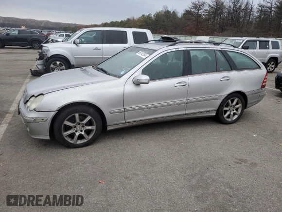 2005 Mercedes-Benz C 240 z VIN WDBRH81J35F622651, wystawiony jako Copart lot #86142504 z przebiegiem 90 563 mil mil oraz Tytuł czysty. Historia ofert i sprzedaży dostępna na DreamBid. Obrazek 1.
