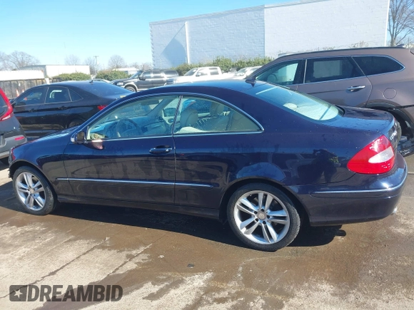 2008 Mercedes-Benz CLK 350 with VIN WDBTJ56H78F239864, listed as a IAAI auction lot 41634421 with 160,664 mi miles and . Bid and sale history available at carsss.com. Image 14.