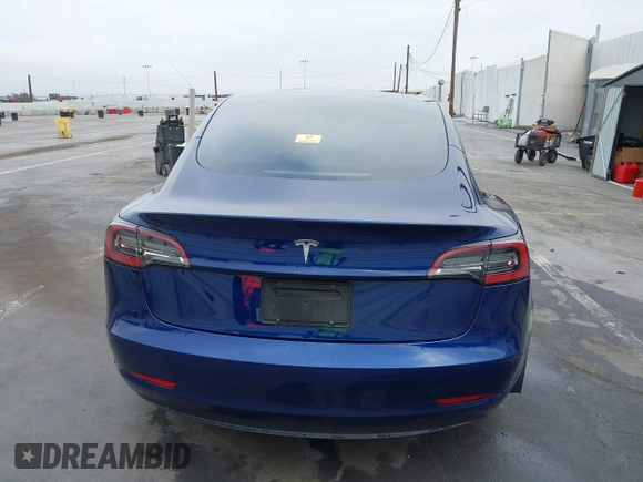 2023 Tesla Model 3 z VIN 5YJ3E1EA0PF481160, wystawiony jako IAAI lot #42704086 z przebiegiem 23 308 mil mil oraz . Historia ofert i sprzedaży dostępna na DreamBid. Obrazek 16.