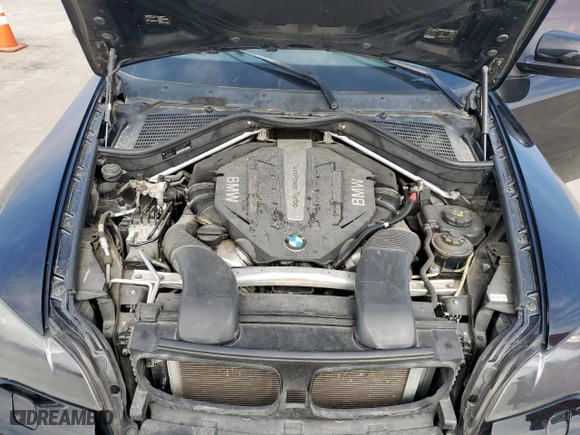 2014 BMW X6 50i with VIN 5UXFG8C52EL592419, listed as a Copart auction lot 44024455 with 97,494 mi miles and Clean Title. Bid and sale history available at carsss.com. Image 12.