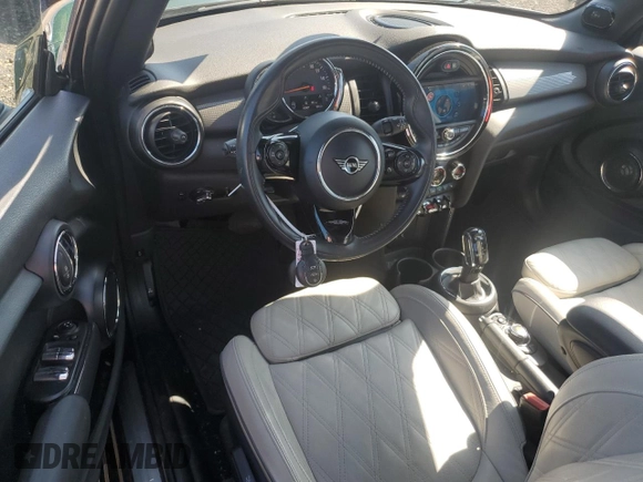 2020 MINI Convertible Cooper с VIN WMWWJ3C07L3M02795, выставлен на аукционе Copart как лот 61579105 с пробегом 66 807 миль миль и Списание • Salvage title. История ставок и продаж доступна на DreamBid. Изображение 8.