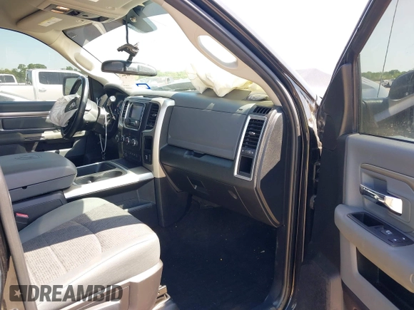 2016 Ram 2500 Big Horn with VIN 3C6UR5DL0GG191506, listed as a IAAI auction lot 42034140 with 97,927 mi miles and . Bid and sale history available at DreamBid. Image 5.