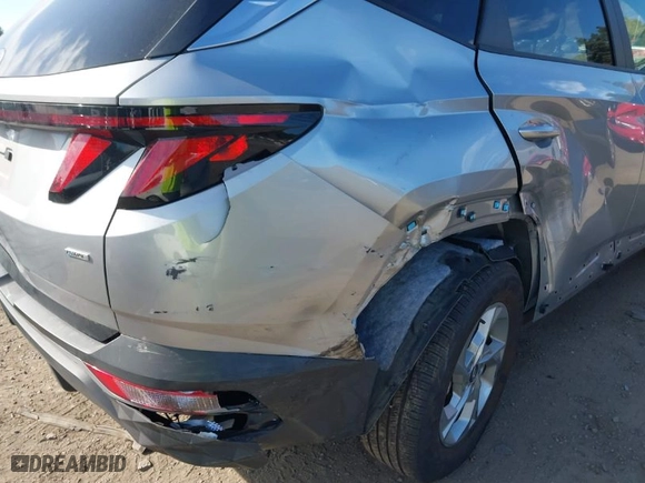 2024 Hyundai Tucson SEL with VIN 5NMJBCDE9RH295280, listed as a IAAI auction lot 40632277 with NaN miles. Bid and sale history available at carsss.com. Image 18.