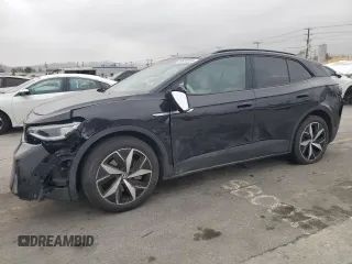 2023 Volkswagen ID.4 S z VIN 1V25MPE84PC055737, wystawiony jako Copart lot #59976335 z przebiegiem 27 430 mil mil oraz Szkoda całkowita • Salvage title. Historia ofert i sprzedaży dostępna na DreamBid. Obrazek 1.