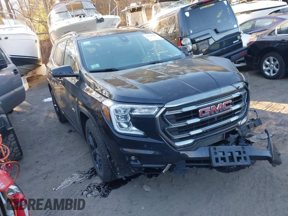 2022 GMC Terrain AT4 with VIN 3GKALYEVXNL312081, listed as a IAAI auction lot 41307897 with 45,555 mi miles. Bid and sale history available at carsss.com. Image 1.