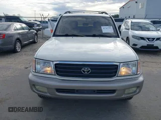 2000 Toyota Land Cruiser with VIN JT3HT05J8Y0086556, listed as a IAAI auction lot 41767793 with 278,198 mi miles. Bid and sale history available at carsss.com. Image 6.