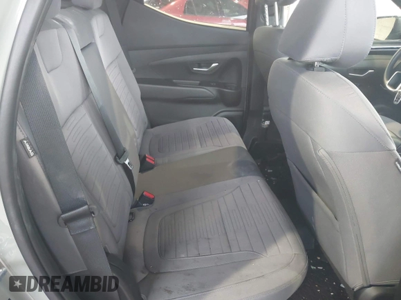 2024 Hyundai Santa Cruz SEL z VIN 5NTJBDDE6RH120060, wystawiony jako IAAI lot #42027494 z przebiegiem 10 075 mil mil oraz . Historia ofert i sprzedaży dostępna na DreamBid. Obrazek 8.
