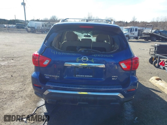 2017 Nissan Pathfinder SV with VIN 5N1DR2MM4HC631842, listed as a IAAI auction lot 41650606 with 148,956 mi miles. Bid and sale history available at carsss.com. Image 17.