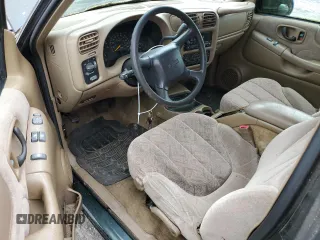 2001 GMC Sonoma SLS 1SF with VIN 1GTCS195218210808, listed as a Copart auction lot 52246115 with Not Provided miles and Clean Title. Bid and sale history available at carsss.com. Image 8.