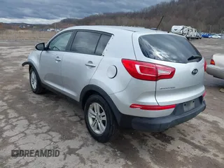 2011 Kia Sportage LX with VIN KNDPB3A21B7059725, listed as a IAAI auction lot 41814298 with 178,023 mi miles and . Bid and sale history available at carsss.com. Image 3.