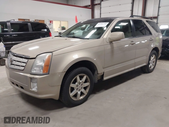 2008 Cadillac SRX AWD with VIN 1GYEE437180139017, listed as a IAAI auction lot 41986266 with 213,382 mi miles. Bid and sale history available at carsss.com. Image 2.