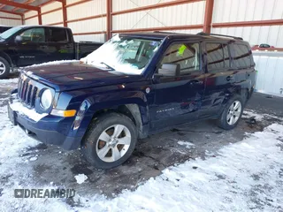 2012 Jeep Patriot Sport with VIN 1C4NJRBB0CD637926, listed as a IAAI auction lot 41190965 with 136,667 mi miles. Bid and sale history available at carsss.com. Image 2.